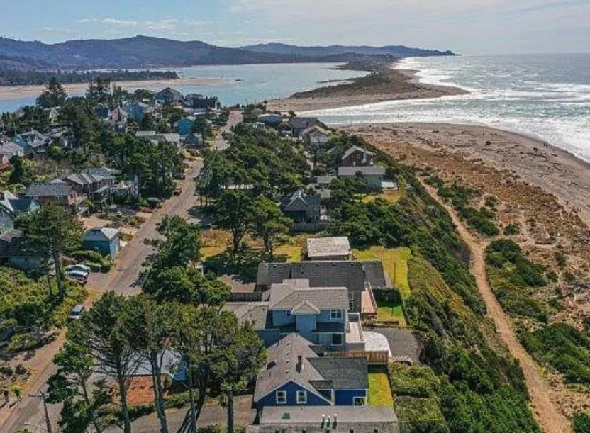 Coastal Serenity Lincoln City Exterior photo